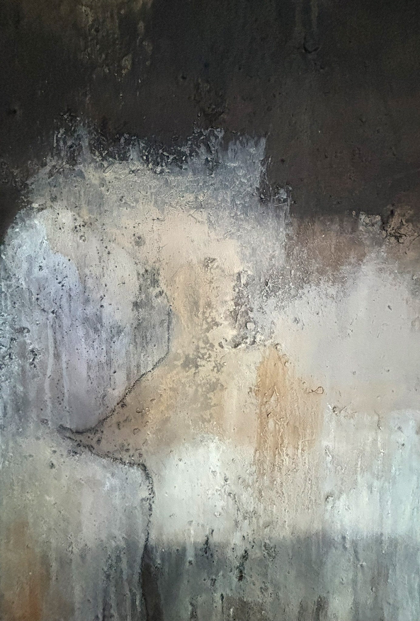 Kunstwerk aus der Serie „Unter der Oberfläche“ mit abstrahierter Figur.