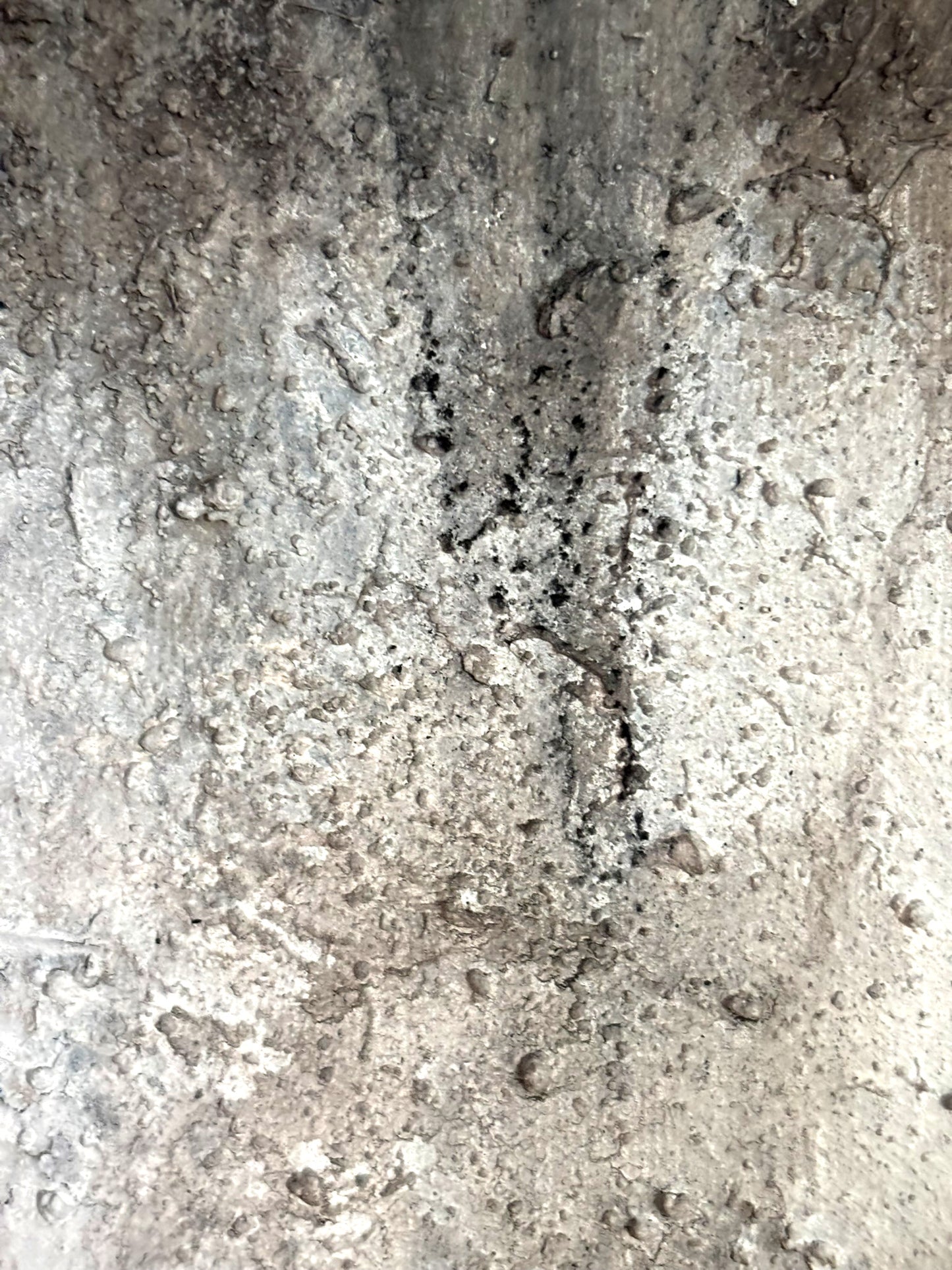 Originalkunst mit natürlichen Materialien und Symbol für Wandel und Neuanfang.