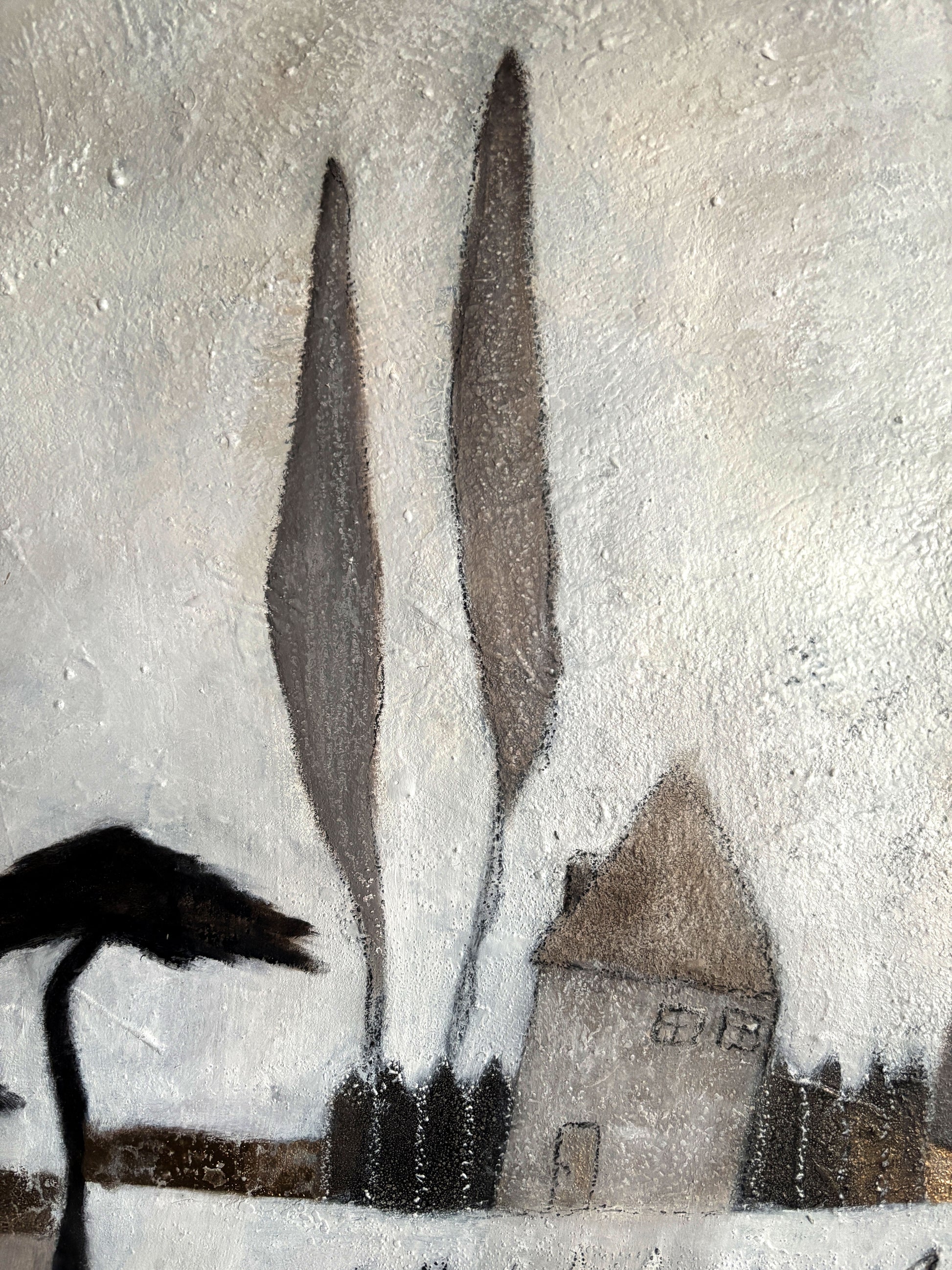 Reduzierte Landschaftskomposition in Erdtönen mit Zypressenmotiven und goldenen Details.