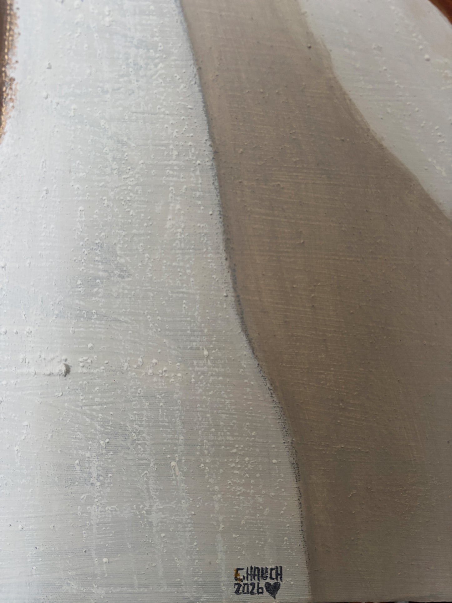 „Minimalistisches Kunstwerk ohne Rahmen; die Strukturpaste erzeugt lebendige Licht- und Schatteneffekte an der Wand.“