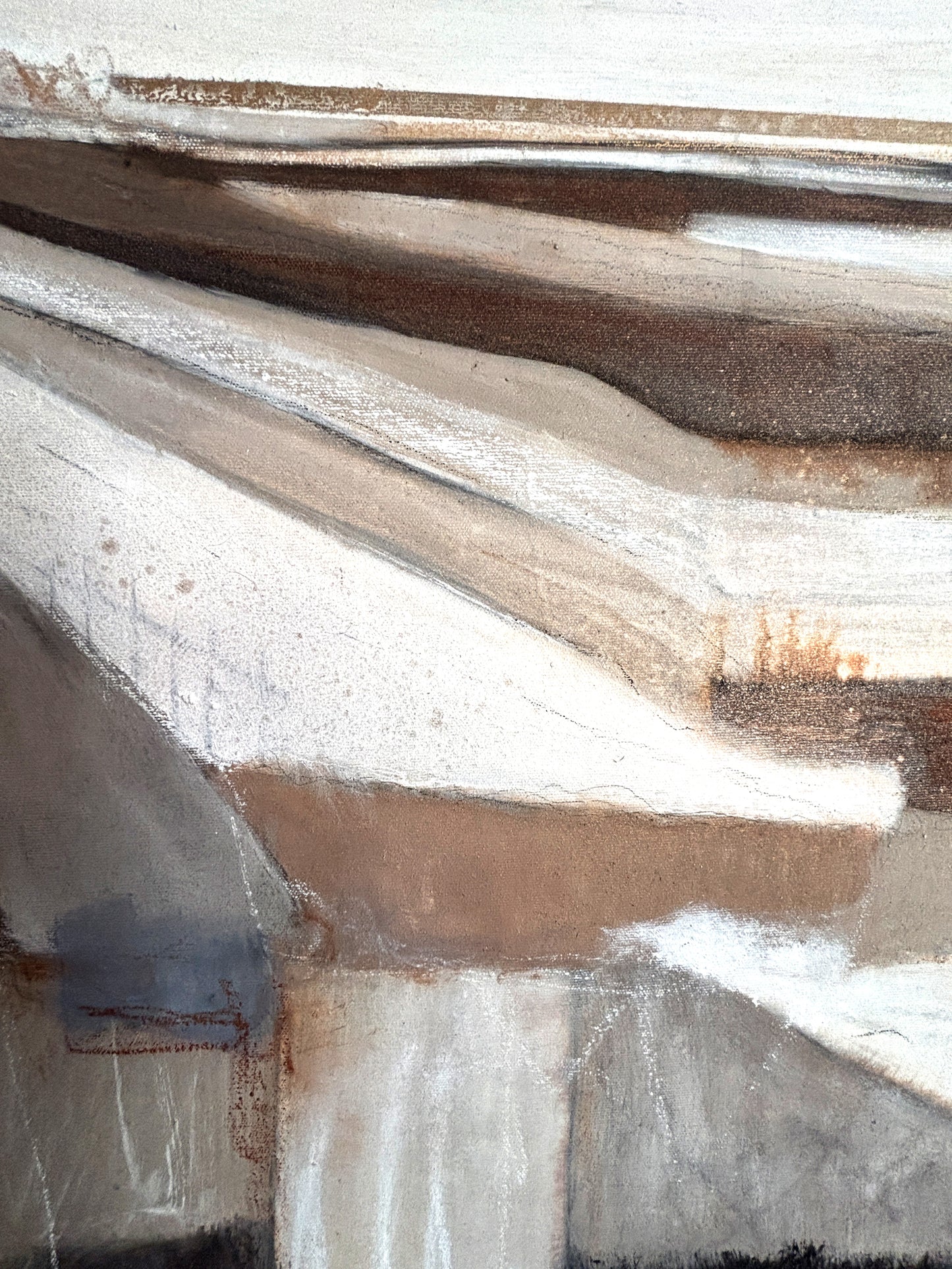 Zeitgenössisches abstraktes Gemälde mit ruhiger Winterlandschaft und feiner Strukturmalerei.