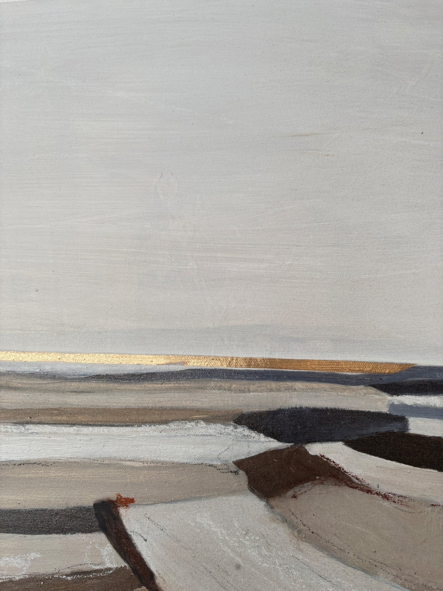 Großformatiges abstraktes Leinwandbild mit Naturfarben, Struktur und stiller, meditativer Wirkung.