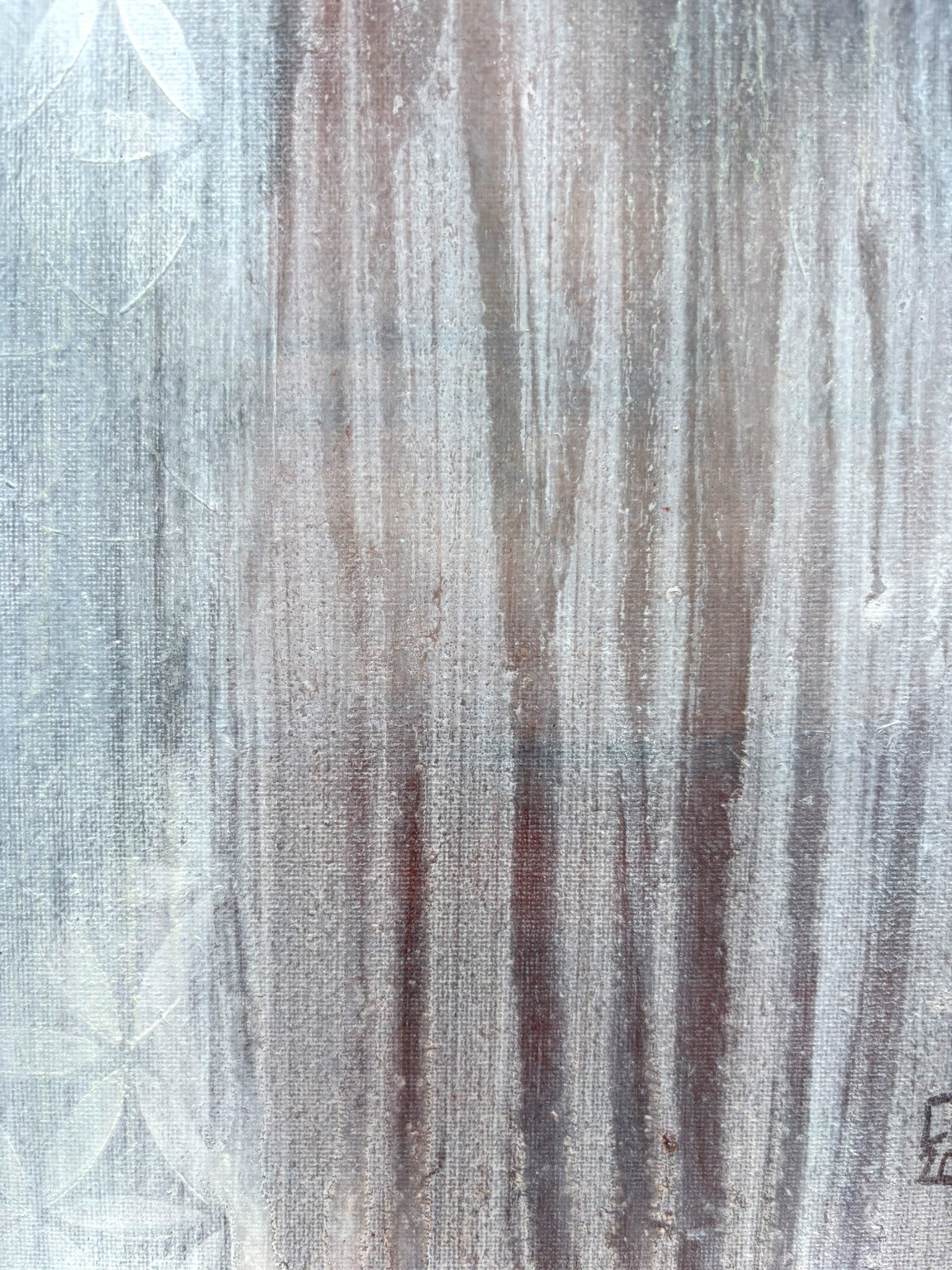 Frauenfigur im Rückzug mit feinen Übergängen und leiser, innerer Bewegung