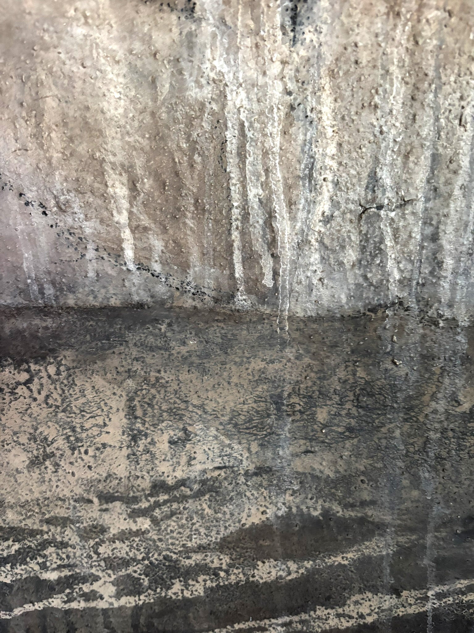 Innehalten, Serie Unter der Oberfläche, abstrakte Malerei mit Naturmaterialien, 120×120 cm